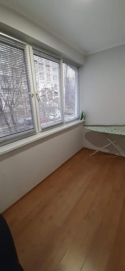 Large 2-Bedroom Apartament In The Center Chisinau Bagian luar foto